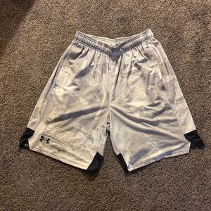 Under Armour Men's Camouflage Gray Athletic Shorts